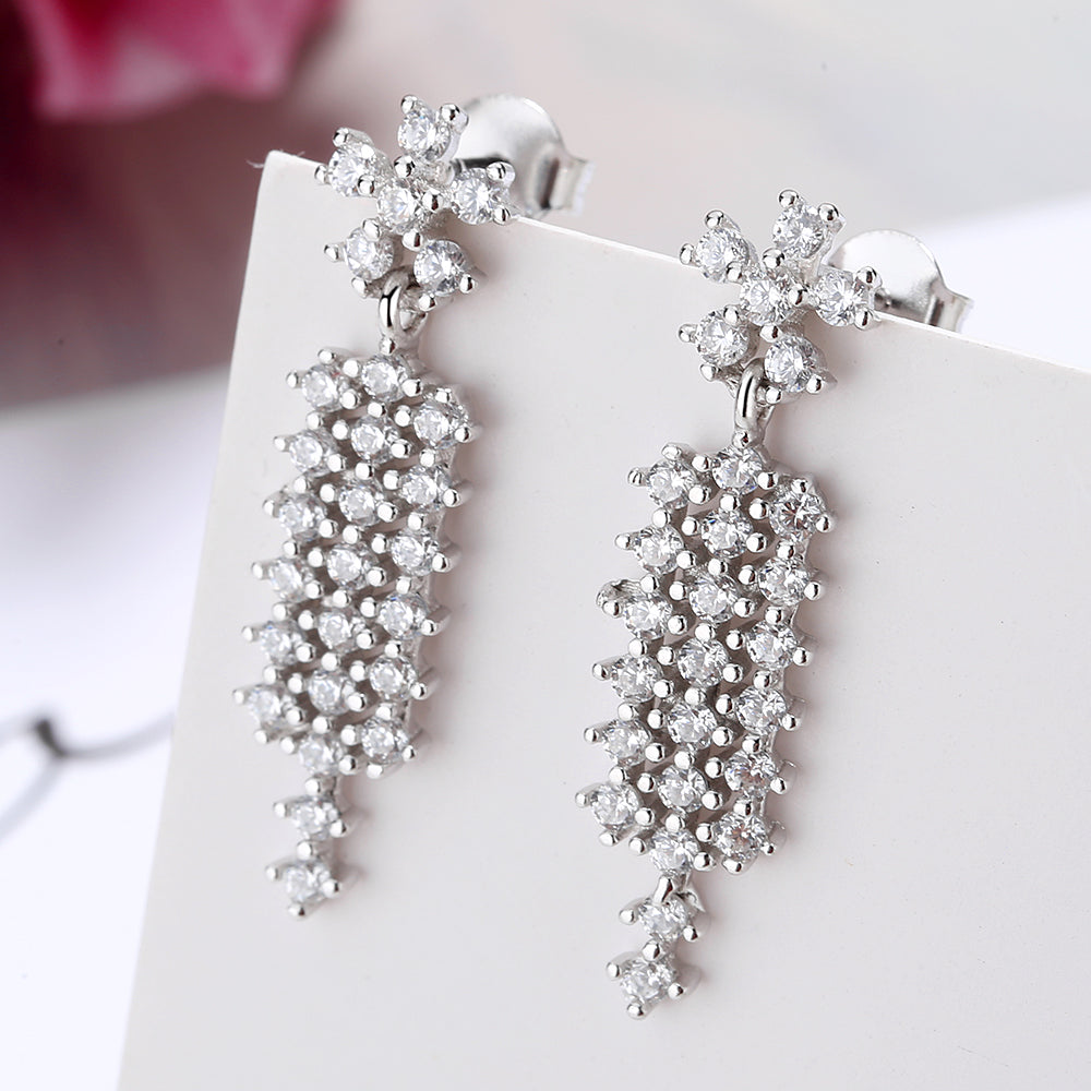 Sterling Silver Drop earring with crystals from Swarovski - The Avenue44