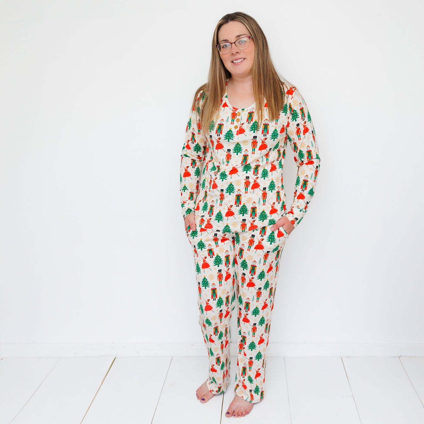 WOMEN'S PAJAMA SET- Nutcracker - The Avenue44