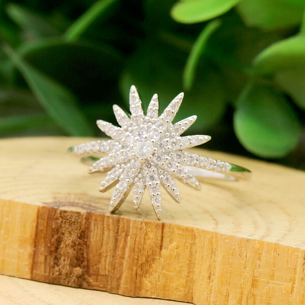 Sterling Silver Shooting Star Ring With crystals from Swarovski - The Avenue44