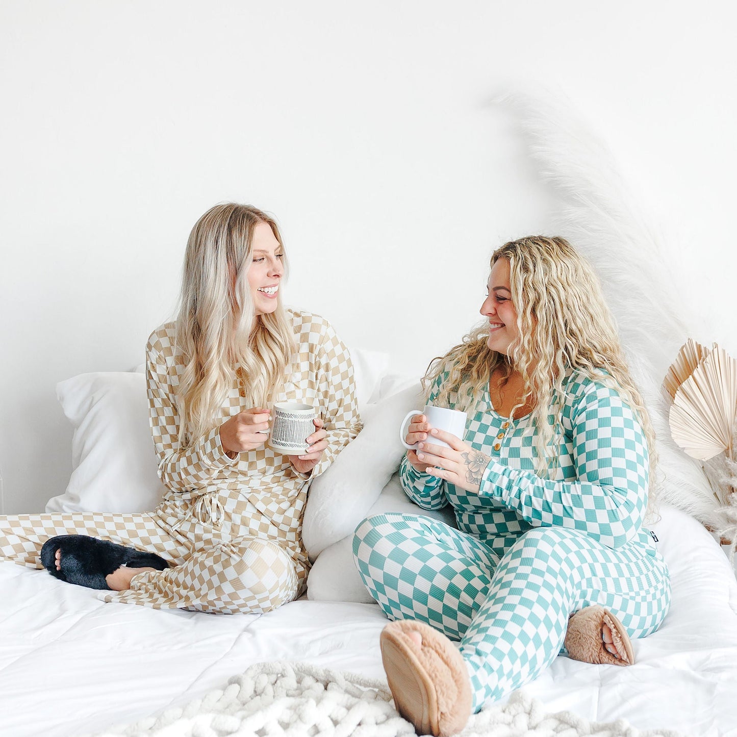 WOMEN'S PAJAMA SET- Sage Check Ribbed - The Avenue44