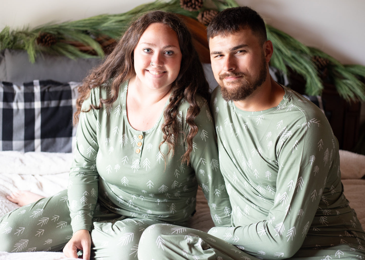 WOMEN'S PAJAMA SET- Trees - The Avenue44
