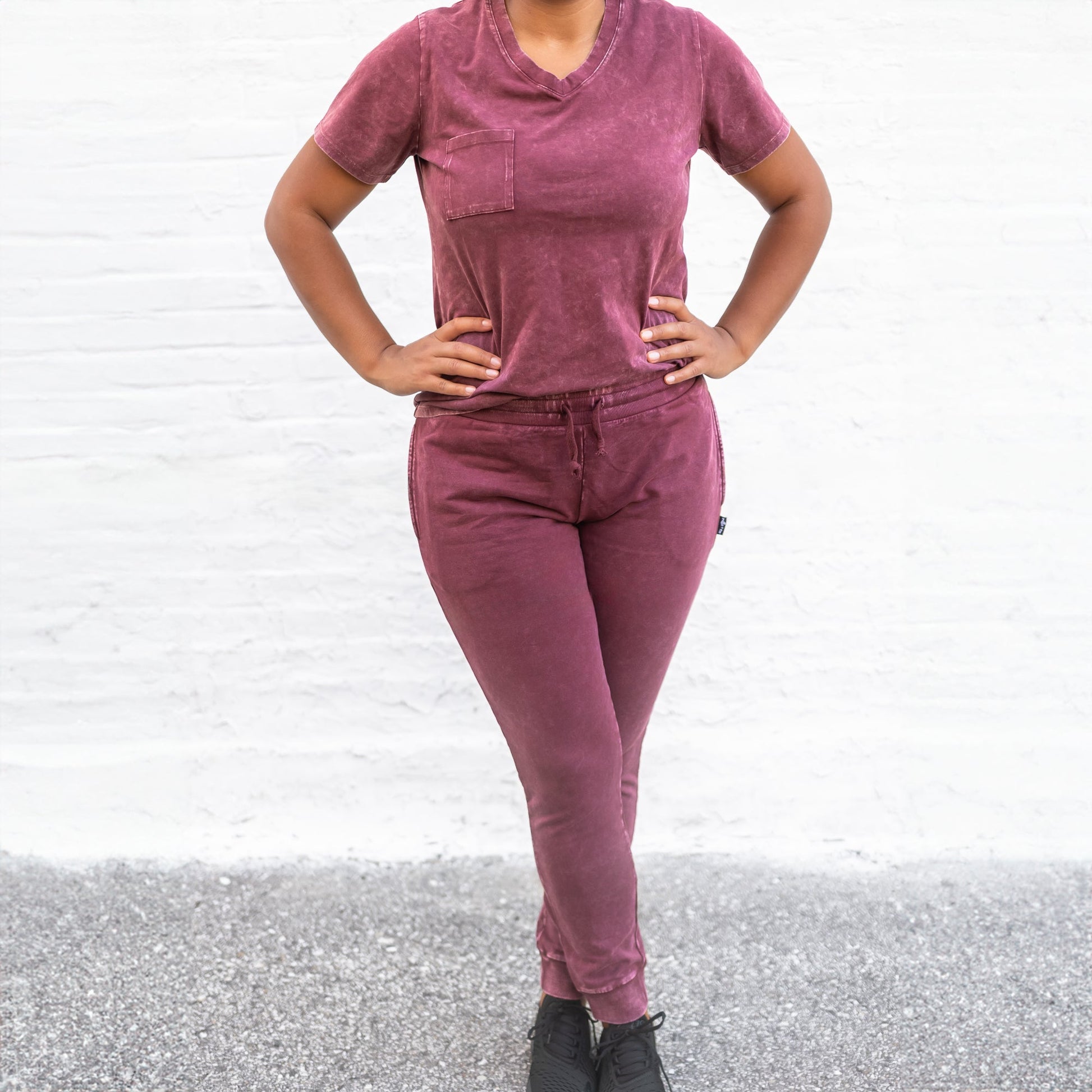 MAMA V-NECK- Oxblood Snow Wash - The Avenue44