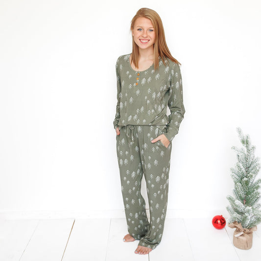 WOMEN'S PAJAMA SET- Trees - The Avenue44