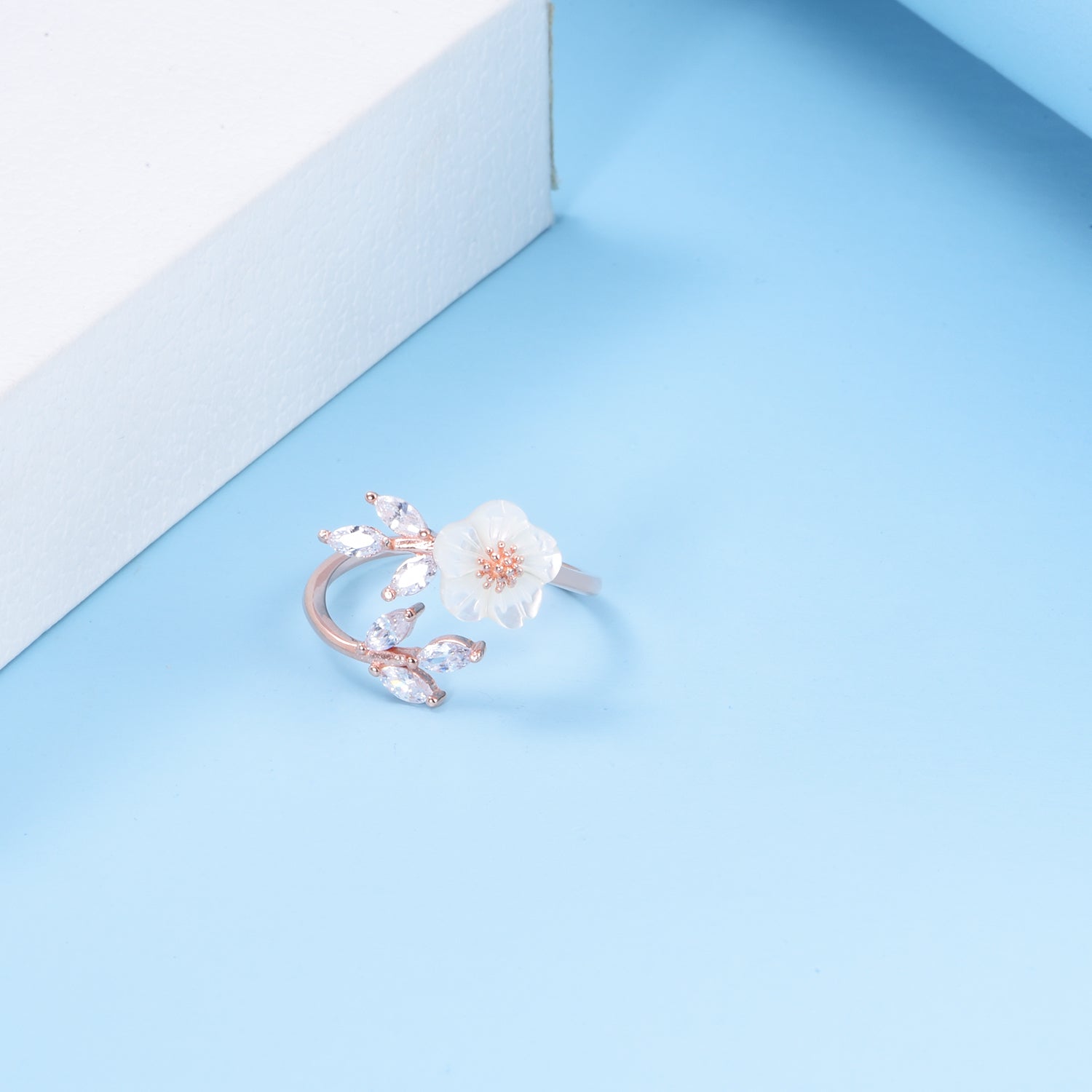 Swarovski Crystal Flower Ring 18k Rose Gold Plated - The Avenue44