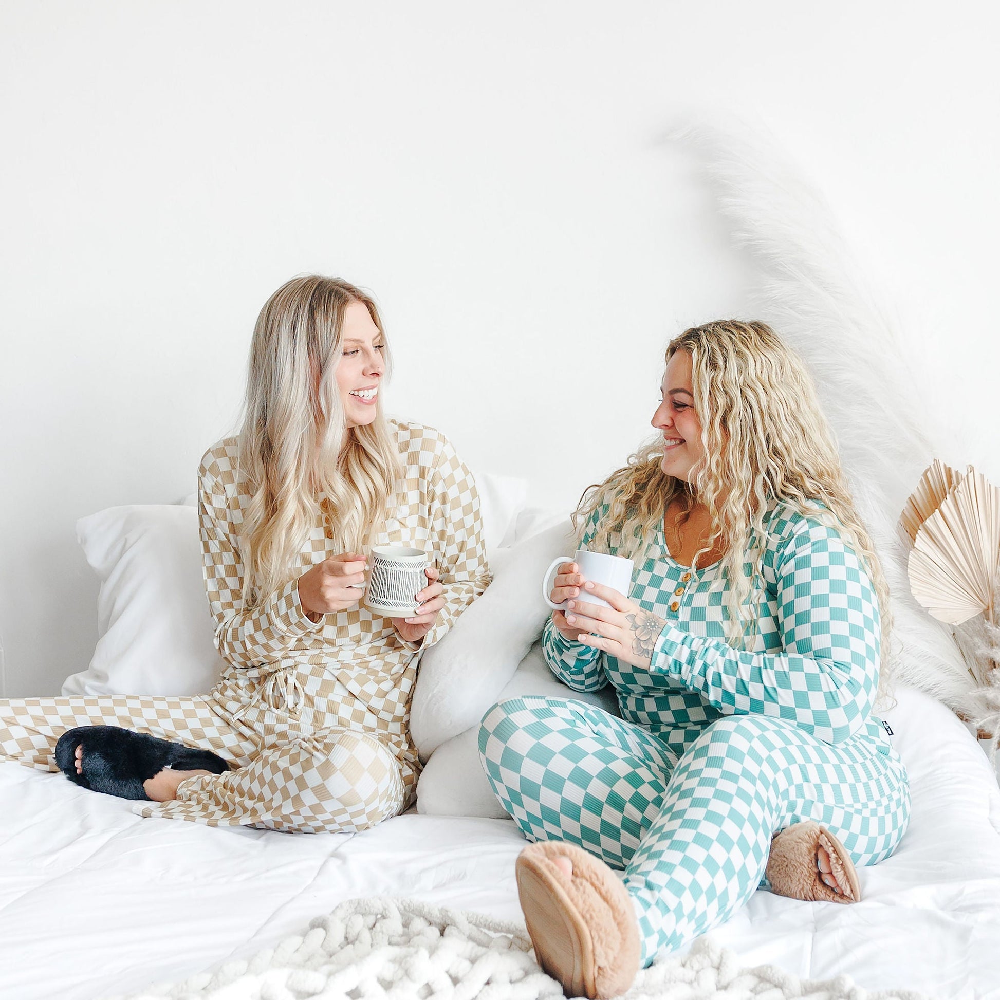 WOMEN'S PAJAMA SET- Sage Check Ribbed - The Avenue44