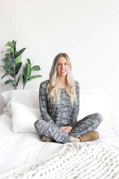 WOMEN'S PAJAMA SET- Chris Camo Ribbed - The Avenue44