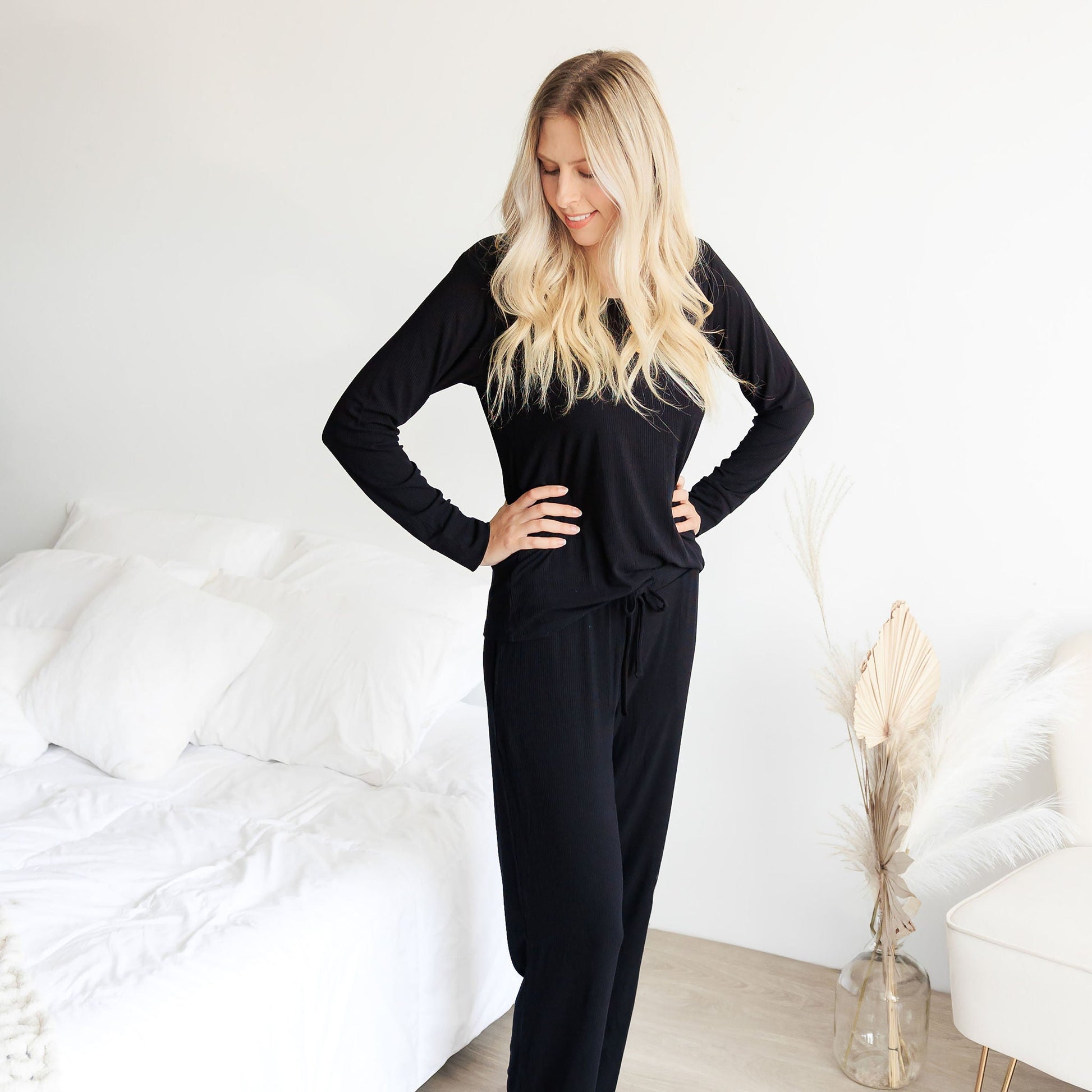 WOMEN'S PAJAMA SET- Midnight Ribbed - The Avenue44