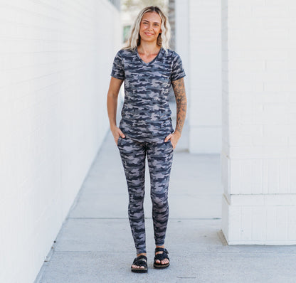 MAMA V-NECK- Chris Camo - The Avenue44