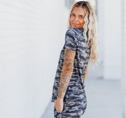 MAMA V-NECK- Chris Camo - The Avenue44