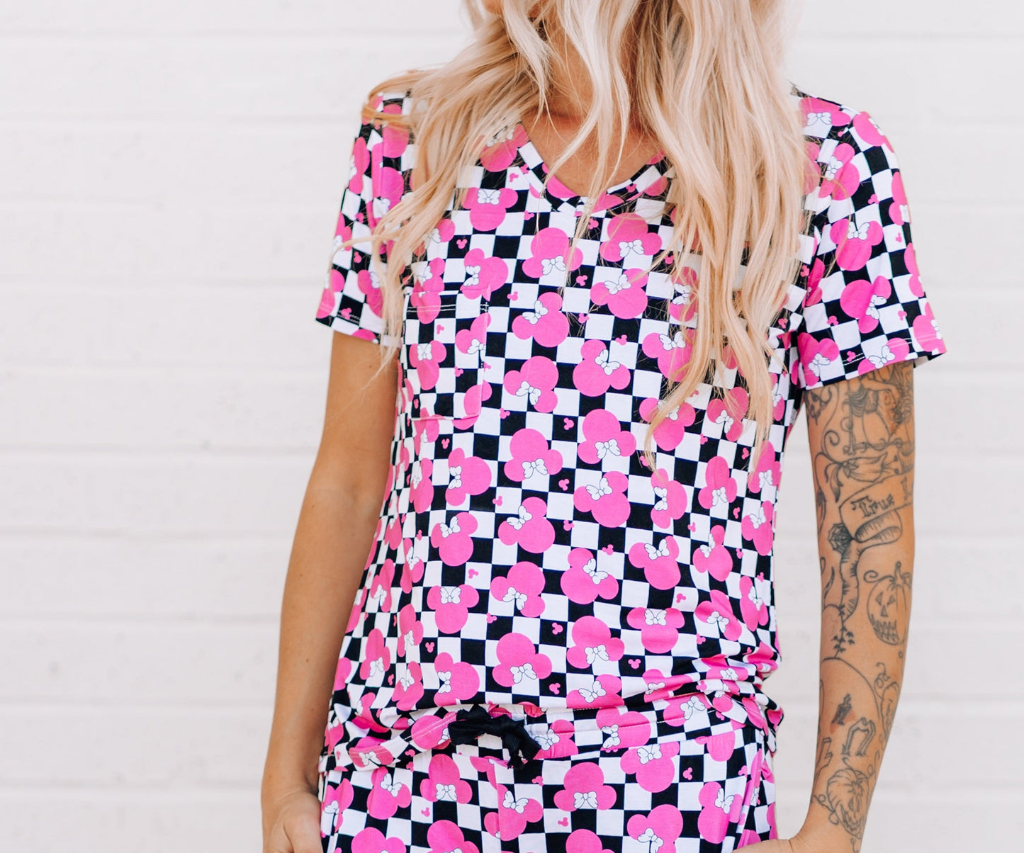 MAMA V-NECK- Millie Magic (Pink) - The Avenue44