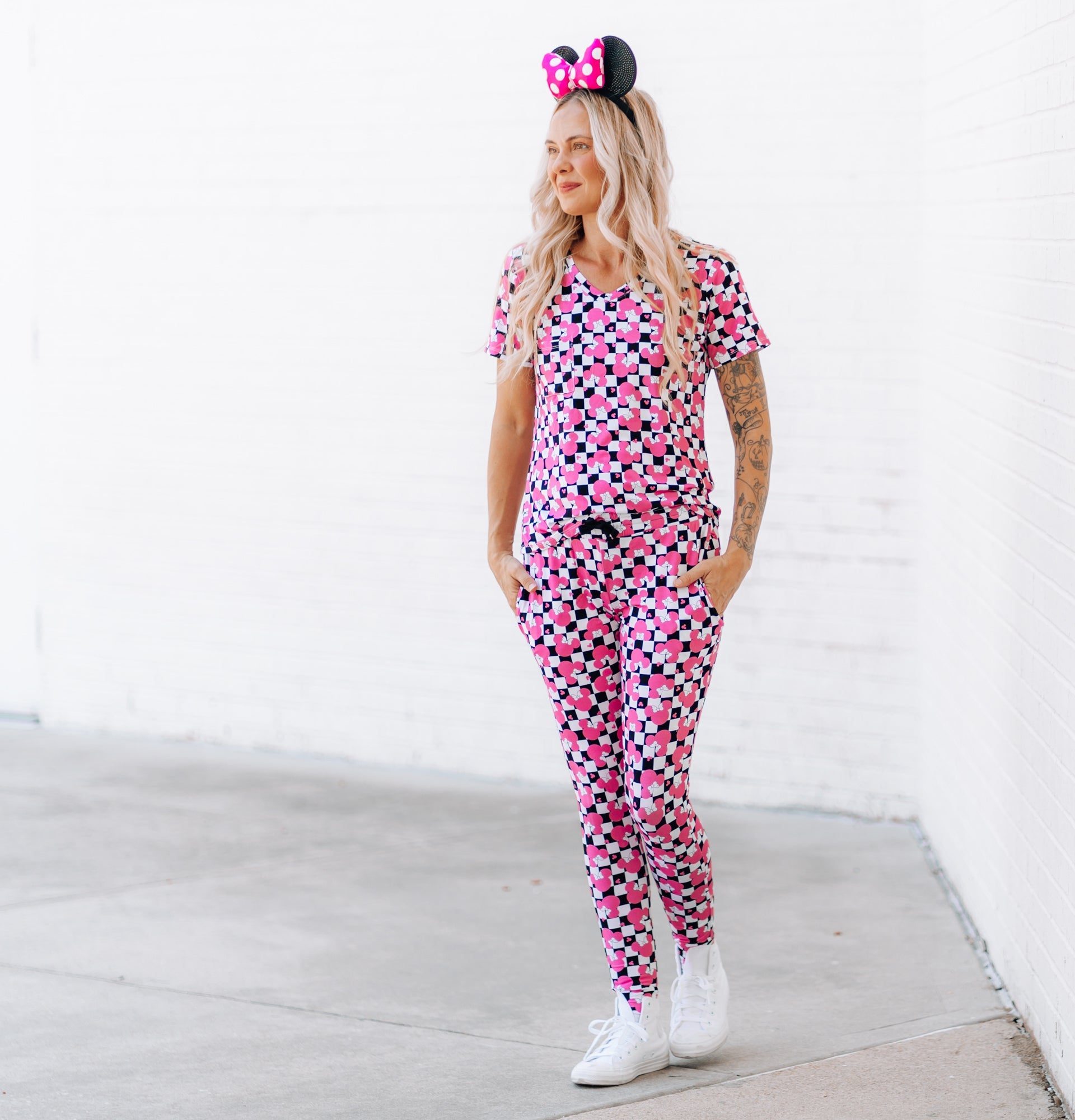 MAMA V-NECK- Millie Magic (Pink) - The Avenue44