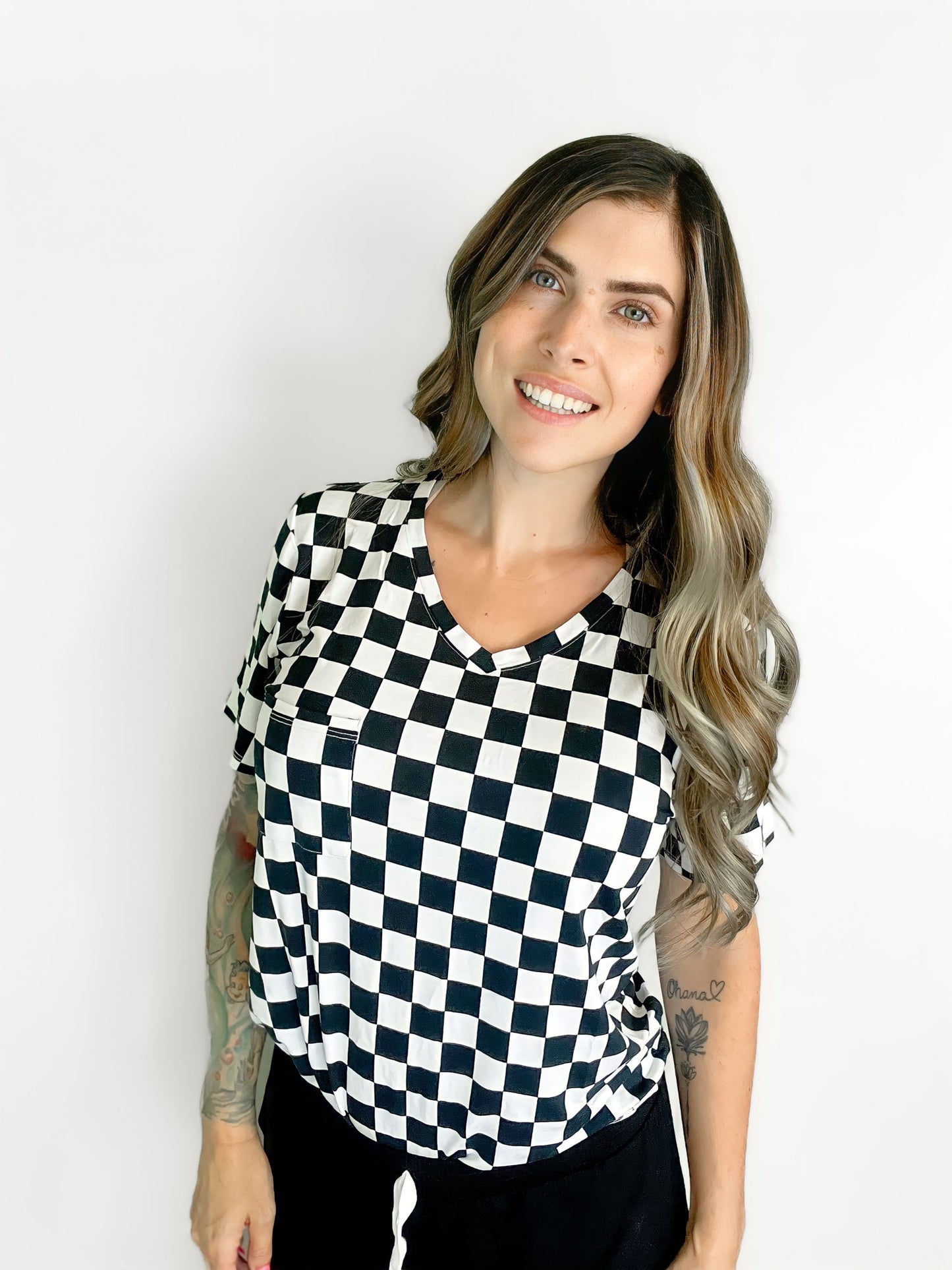 MAMA V-NECK- B+W Check - The Avenue44
