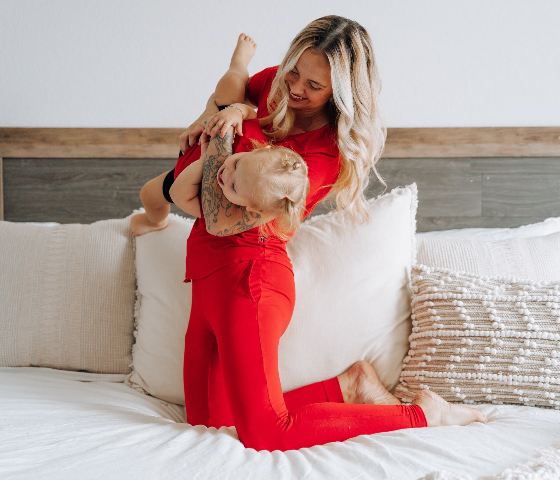 MAMA JOGGERS- Red - The Avenue44