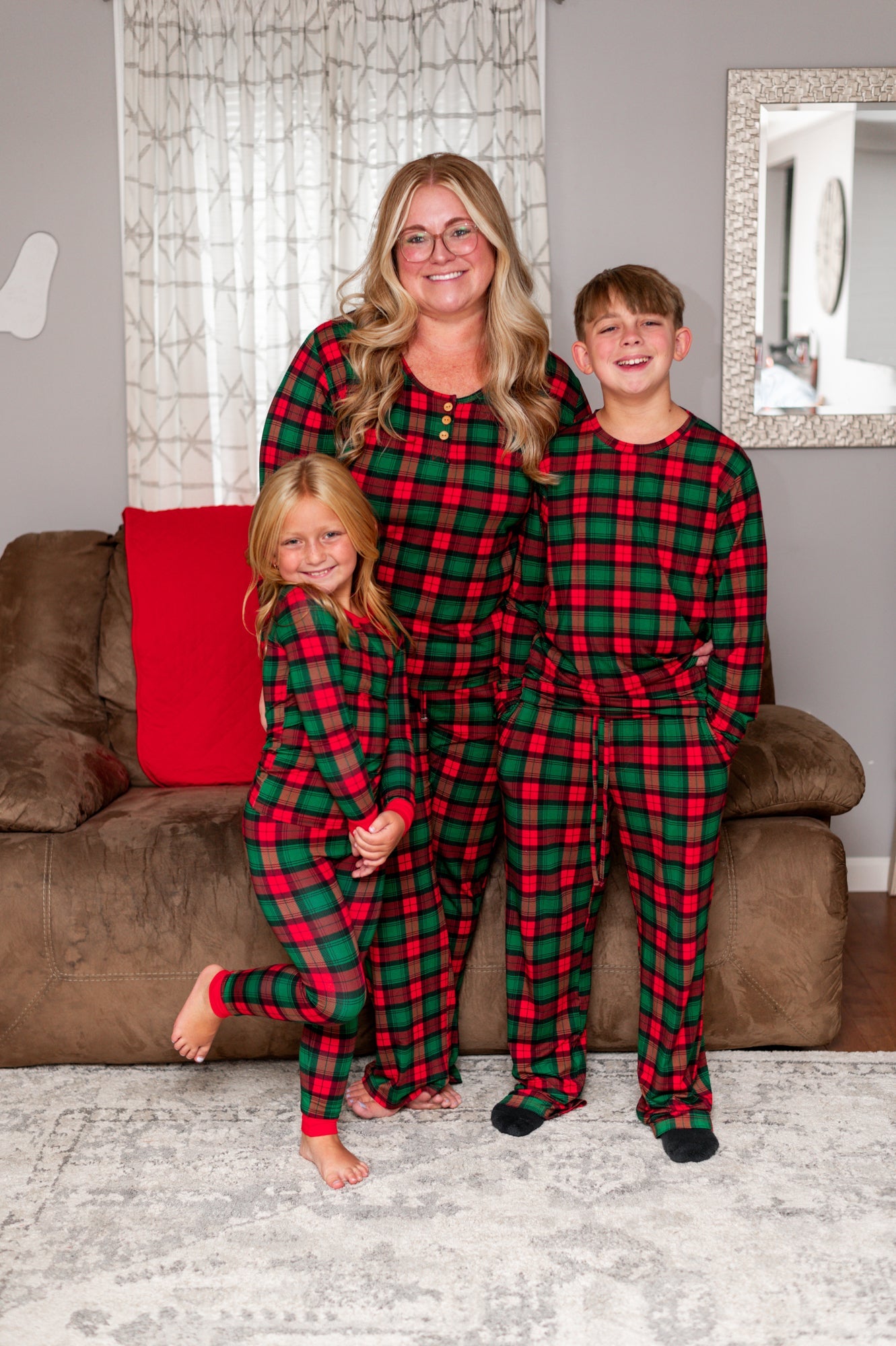 WOMEN'S PAJAMA SET- Classic Tartan - The Avenue44
