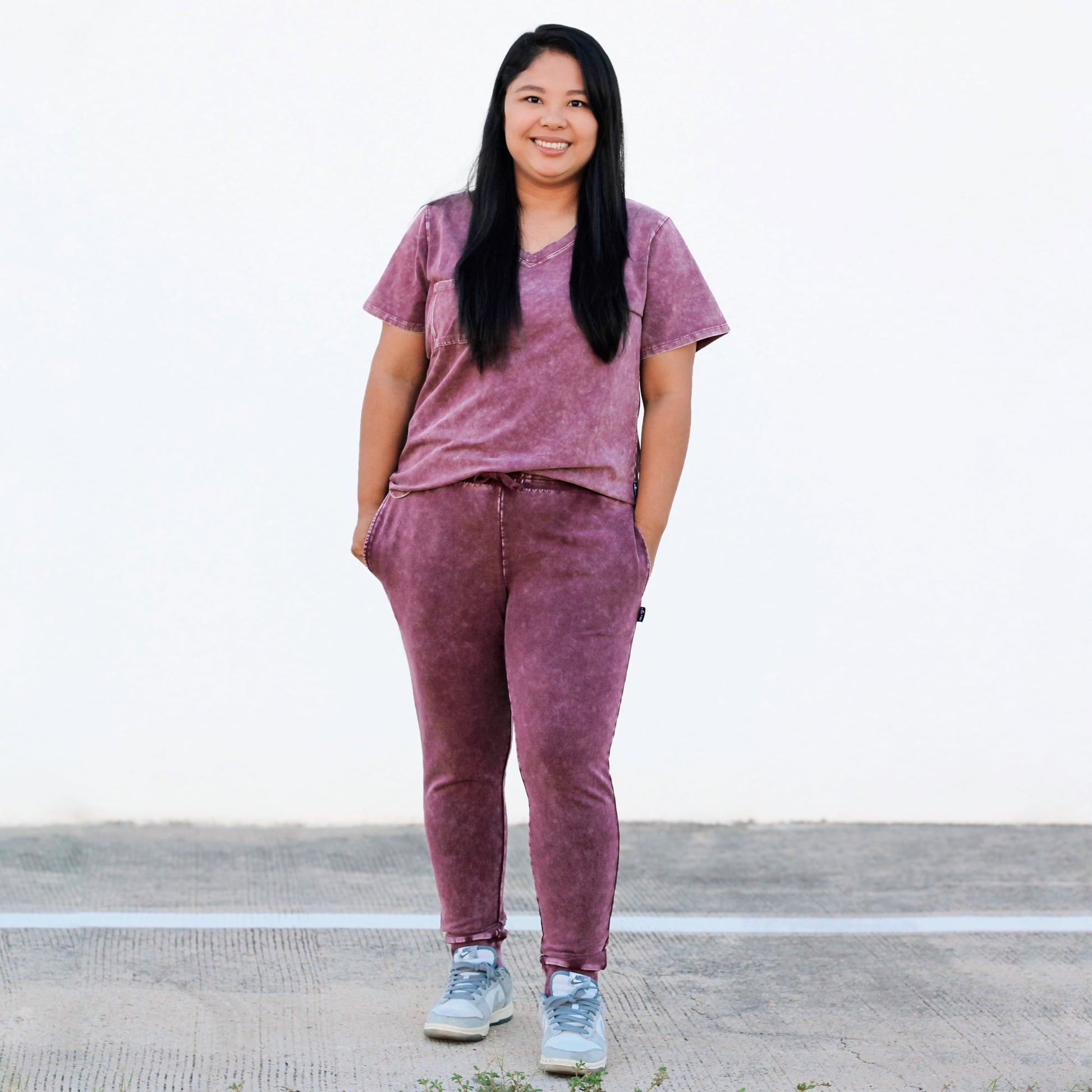 MAMA V-NECK- Oxblood Snow Wash - The Avenue44