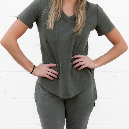MAMA V-NECK- Moss Snow Wash - The Avenue44