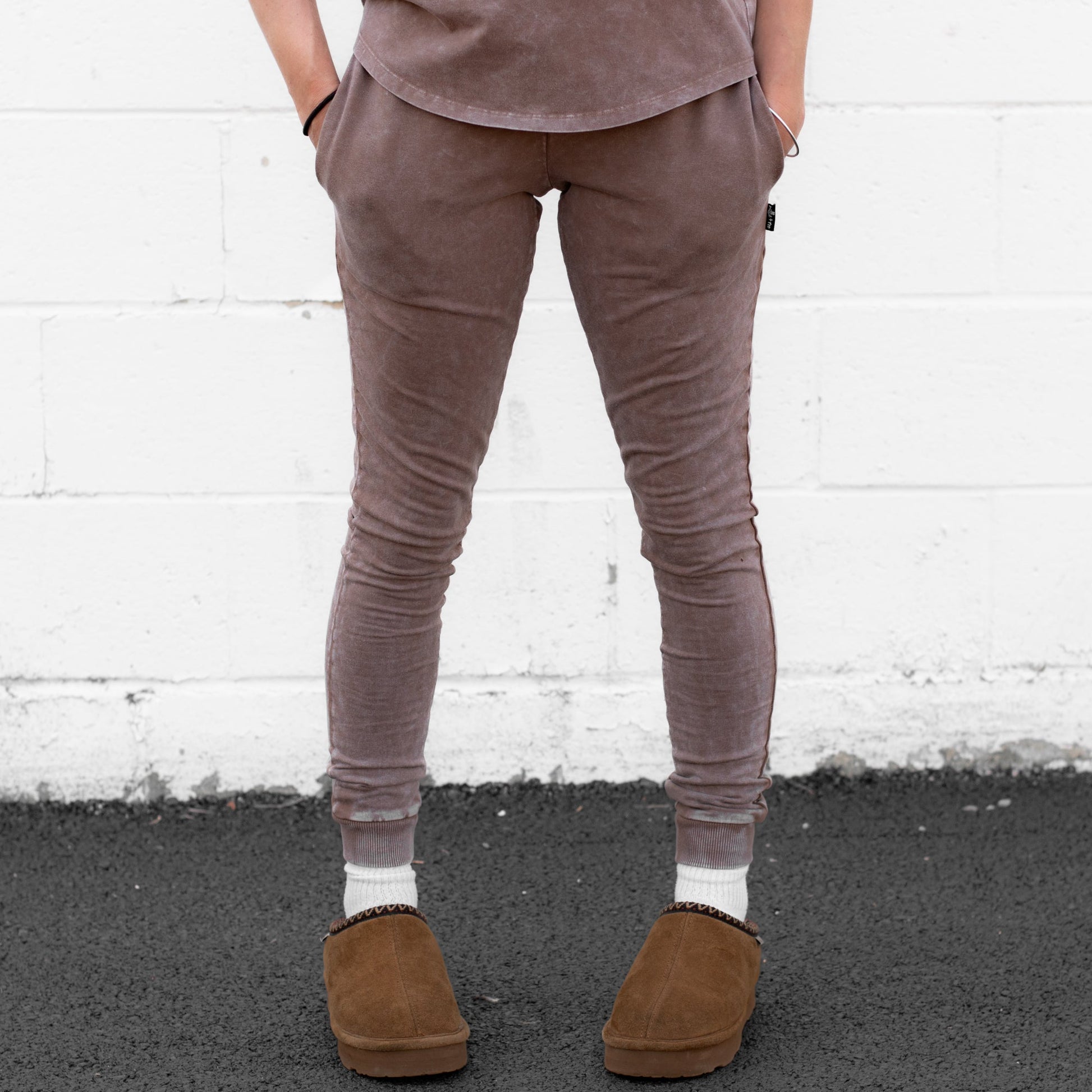 MAMA JOGGERS- Bark Snow Wash - The Avenue44